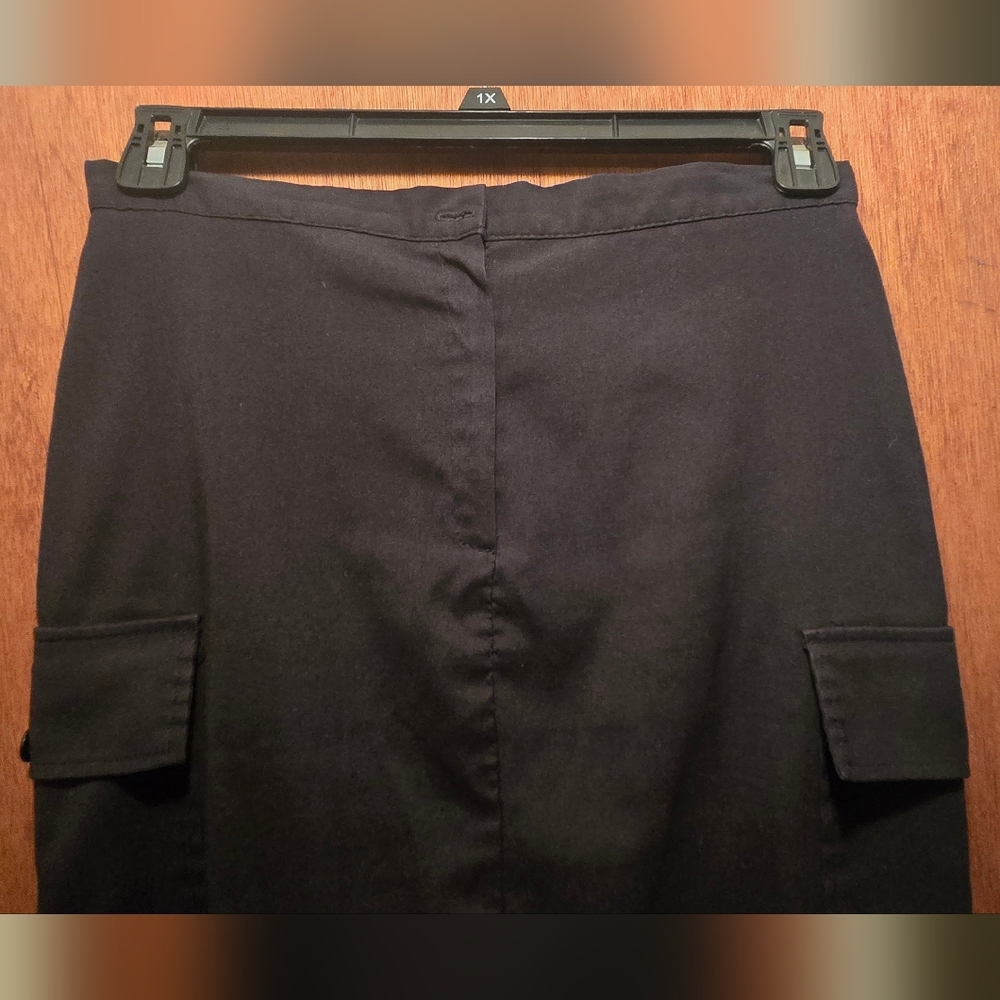 HOST PICK🎉🎊Forever 21 Black Cargo Pocket Maxi Skirt SzM - Picture 4 of 6